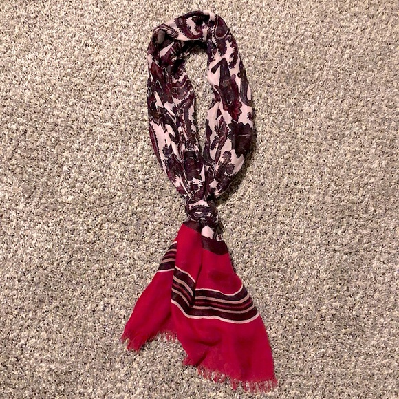 LOFT Scarf - Picture 2 of 5
